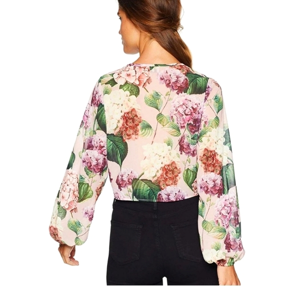 Show Me Your Mumu Floral Bohemian Tie Top With Plunging Neckline. Size M - Picture 4 of 8